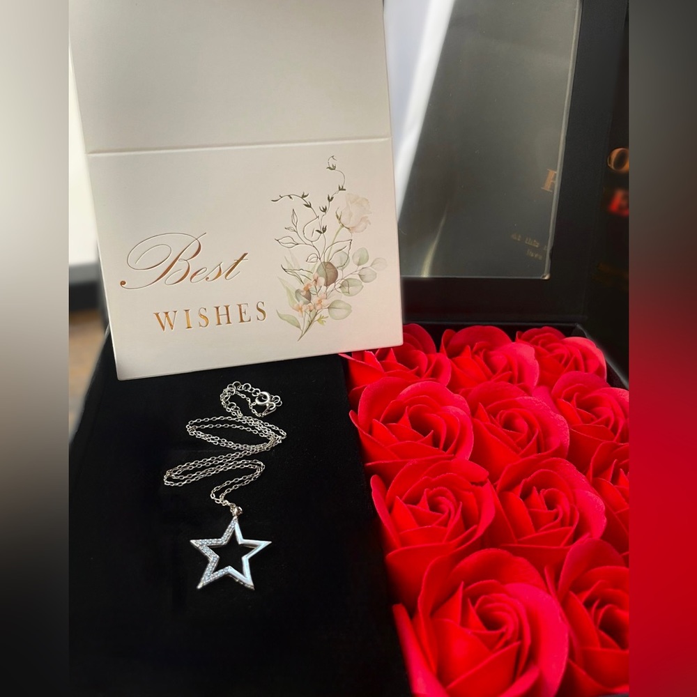 Women's Day Luxury Gift Box with Red Roses and Sterling Silver Star Necklace